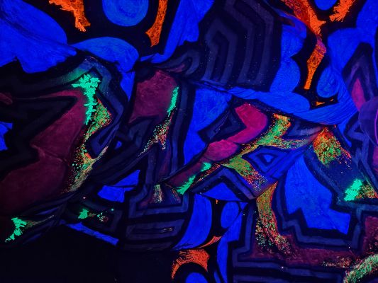 graffitiChaircloseupBlackLight